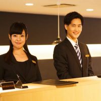 Xưởng may đồng phục lễ tân khách sạn Nhật đẹp, chất lượng, đa dạng mẫu mã